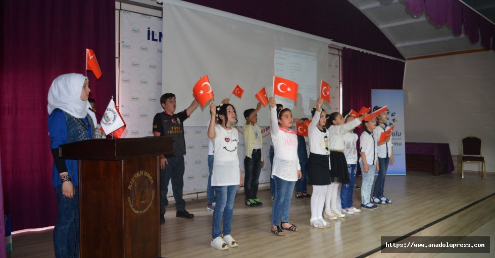 Rıdvan Hoca Vakfı, Suriyeli öğrencileri sevindirdi!