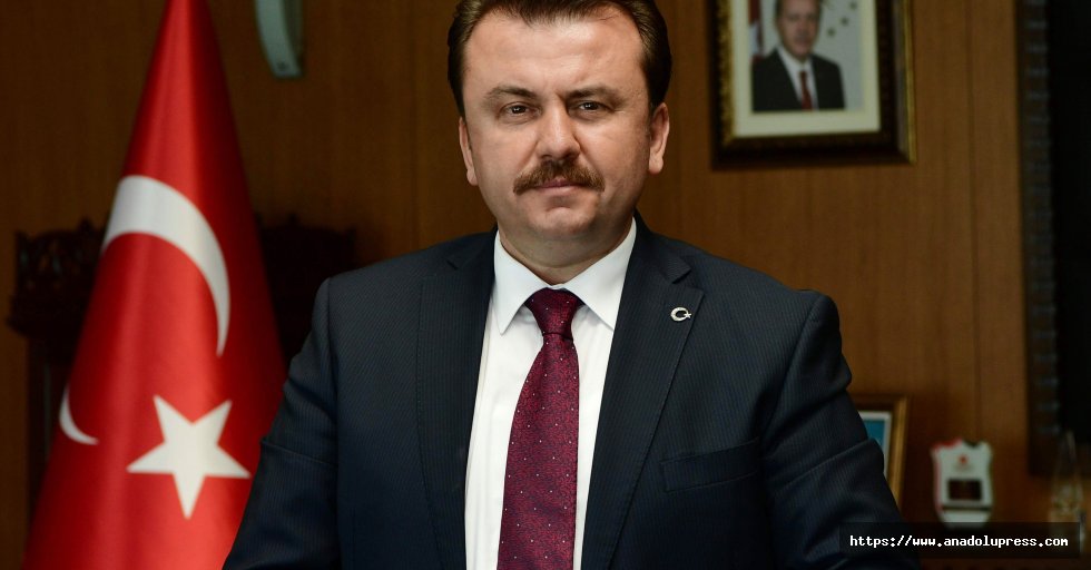 Başkan Erkoç: “Cumhuriyet yeniden dirilişin simgesidir”