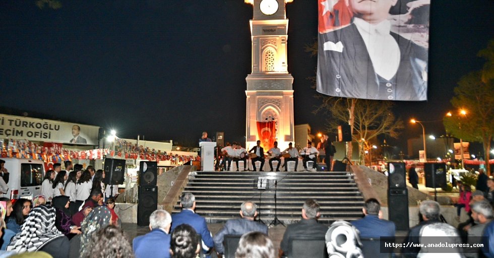 Türkoğlu Millet Meydanında Çanakkale Ruhu Yaşatıldı