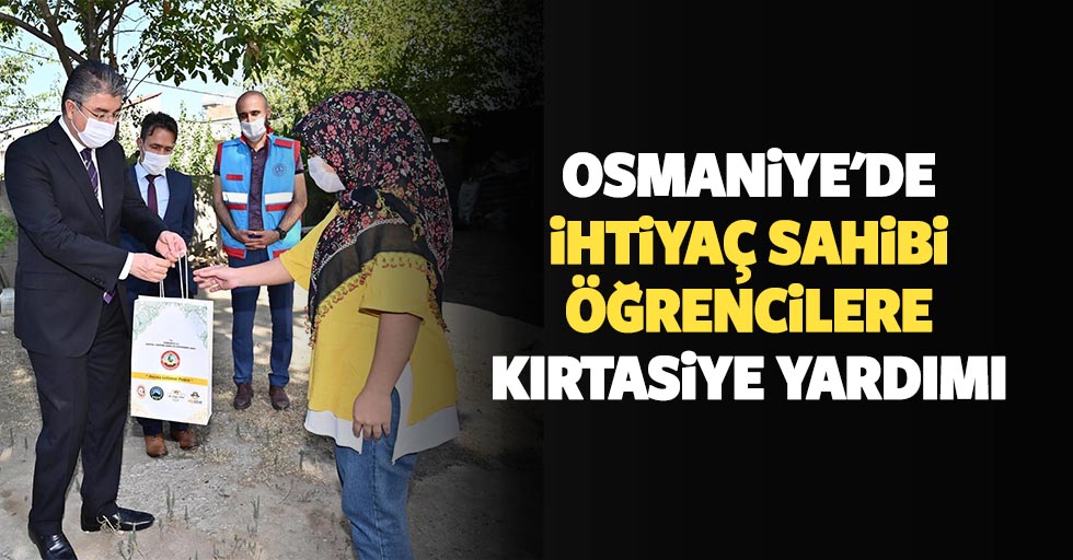 Osmaniye'de ihtiyaç sahibi öğrencilere kırtasiye yardımı