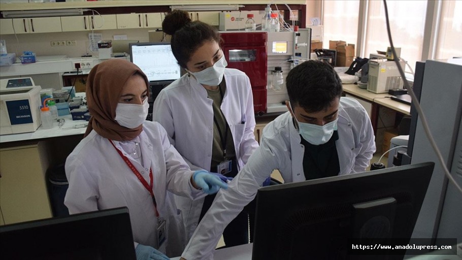 Türk bilim insanlarının geliştirdiği aşı tasarımları mutasyonlara karşı daha hızlı yenilenebiliyor