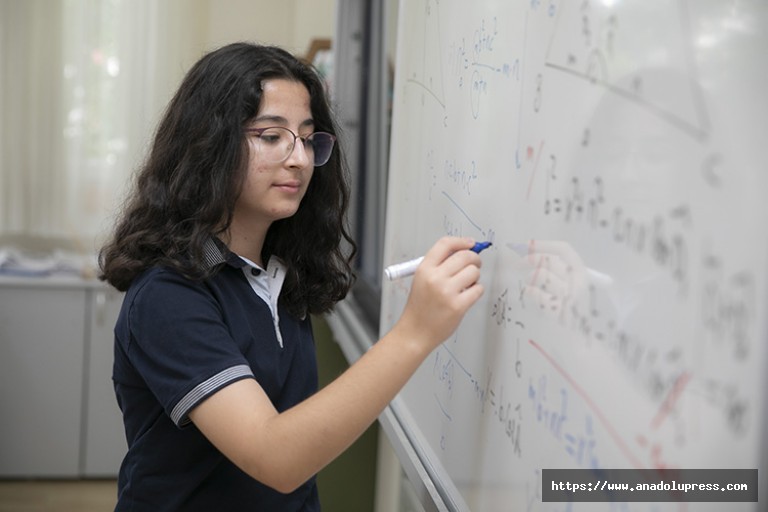 Tales Matematik Yarışması Sanko Okulları Öğrencisi Türkiye Dördüncüsü Oldu