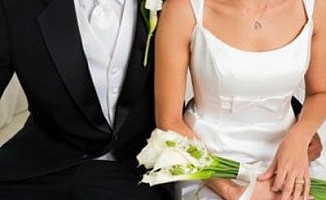 Güvenlik amiri evlilik vaadiyle dolandırıldı