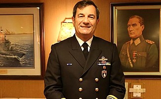 Donanma komutanı istifa etti