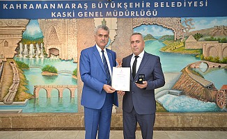 Kaski Personeli Mikail Türkmen’e Kızılay’dan Altın Madalya
