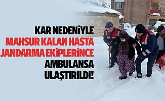 Kar Nedeniyle Mahsur Kalan Hasta Jandarma Ekiplerince Ambulansa Ulaştırıldı
